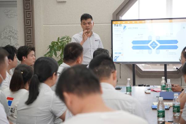 神石六月員工大會圓滿落幕，共創(chuàng)輝煌未來啟新篇