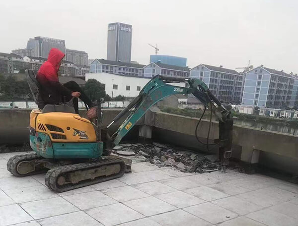 一米寬小挖機(jī)(圖1)