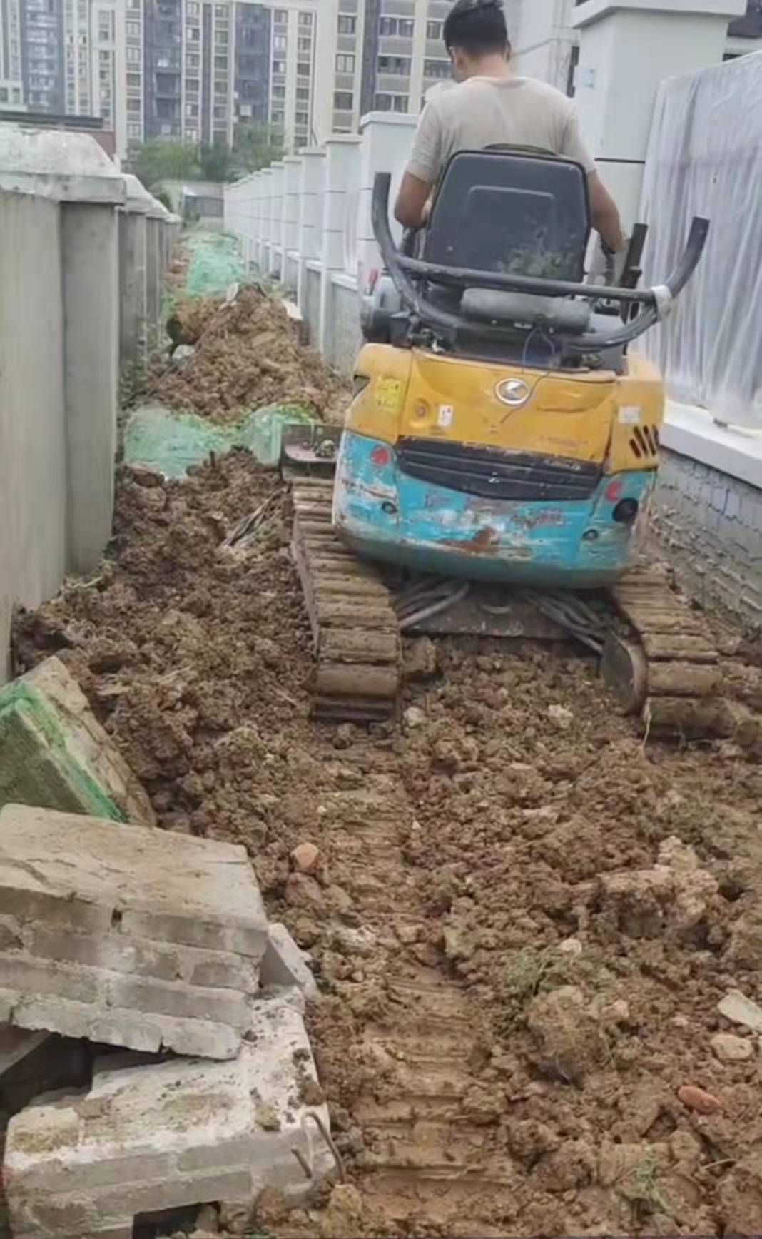 2022年小型挖掘機的市場發(fā)展前景分析！(圖1)