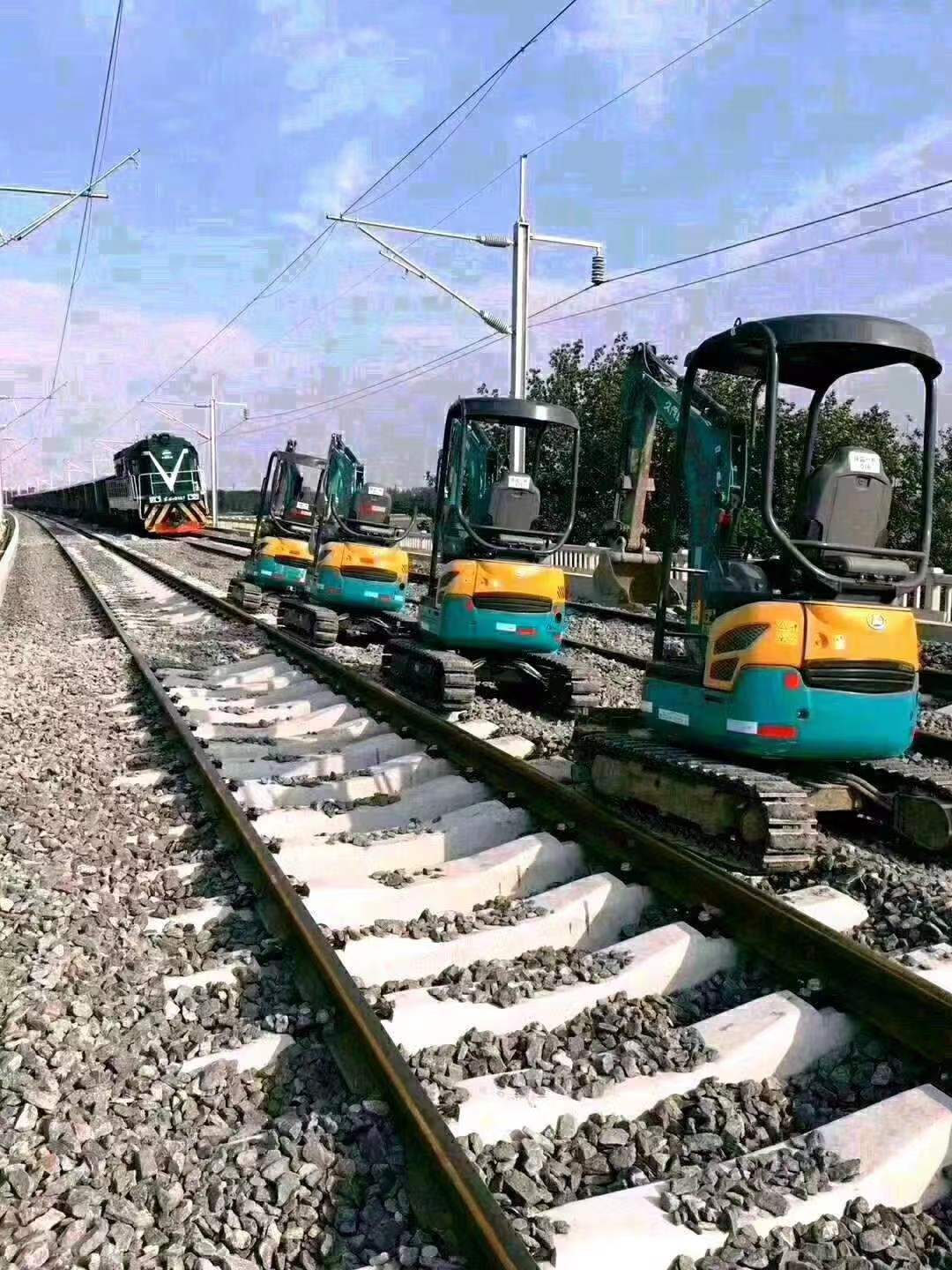 新年伊始蘇州小挖機(jī)租賃公司開始招募駕駛員啦！(圖1)